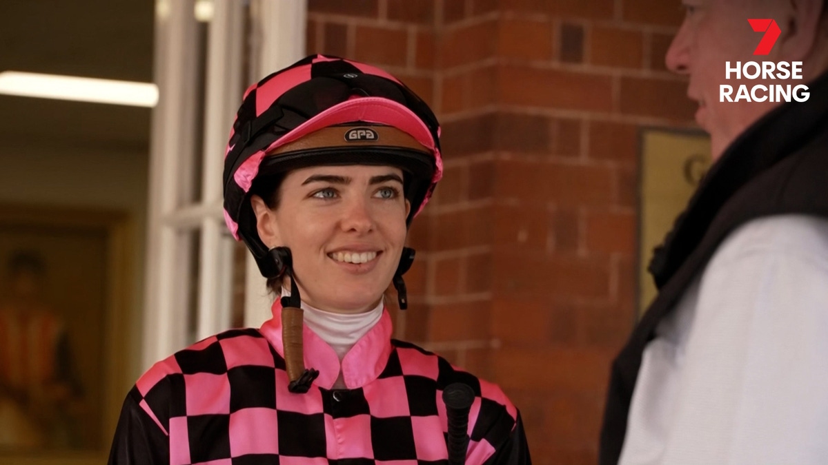 7 Racing Hours Watch Seven's Horse Racing Online: Free Streaming & Catch Up TV in ...